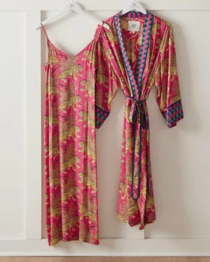 Bagheera | Luxe Satin<Printfresh Bagheera - Satin Chic to Sleep Nightie and Satin Robe Set - Hot Pink HotPink