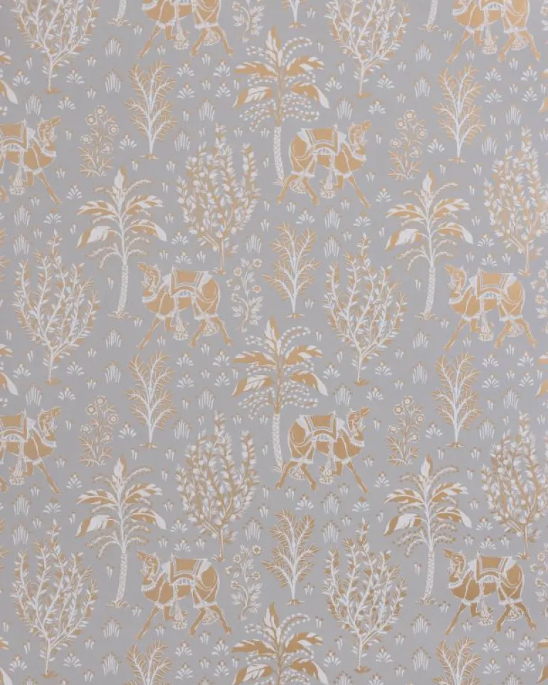 Wallpaper<Printfresh Camel's Courtyard - Wallpaper Double Roll - Pale Gray/Gold PaleGray/Gold