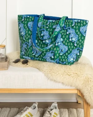 Bags & Totes<Printfresh Tiger Queen - Weekend Bag with Pouch - Jade