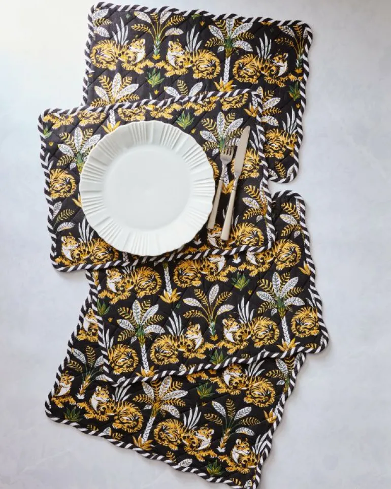 Tabletop<Printfresh Untamed Tiger - Quilted Scalloped Placemat Set - Gold Ink GoldInk